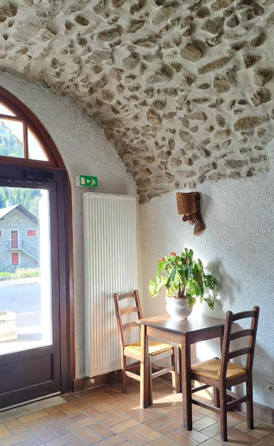 Auberge Du Glandon Saint-Colomban-des-Villards Ngoại thất bức ảnh